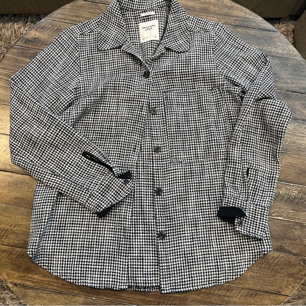 Abercrombie & Fitch Monochrome Houndstooth Shirt women’s